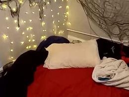 Screen Grab from xxvickyvanityxx