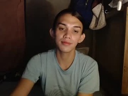 Screen Grab from xxxts_asian_cutiexxx