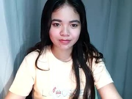 Screen Grab from yana_summerr