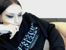 Screen Grab from yomoyoo