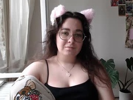 Screen Grab from you_aurora