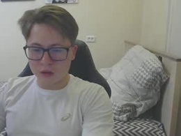 Screen Grab from your_boyfriend123