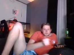 Screen Grab from yourfavslut20