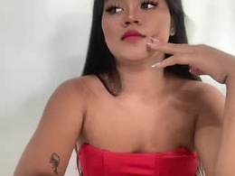 Screen Grab from yourlovely_rica