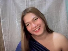 Screen Grab from yoursweetgirl_zia