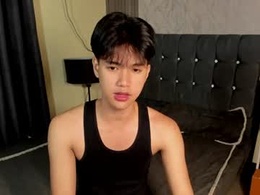 Screen Grab from yourtwink_8inchesclark