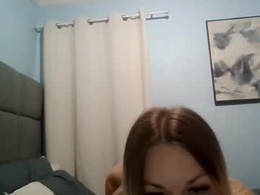 Screen Grab from yourwifeamanda_