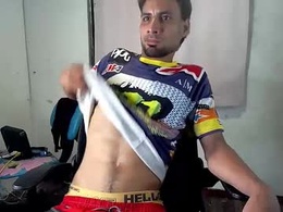 Screen Grab from yulihotsweet