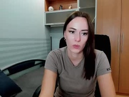 Screen Grab from yullisweetyy