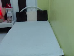 Screen Grab from zaeafreakcummer