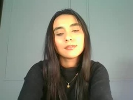 Screen Grab from zafiramontiel_