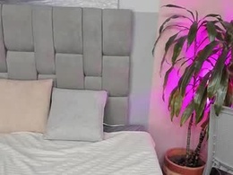 Screen Grab from zamirahot_