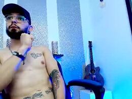 Screen Grab from zeus_7070