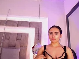 Screen Grab from zoe_monrow