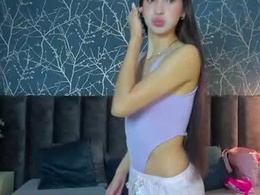 Screen Grab from zoee_pink_
