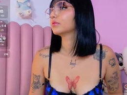 Screen Grab from zoetailor