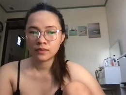 Screen Grab from zoey_foryou