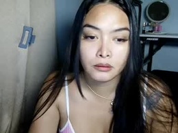 Screen Grab from zoeytanyag427