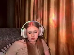 Screen Grab from zofiahoetger