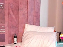 Screen Grab from zooe_cute