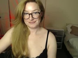 Screen Grab from zuzuclaire