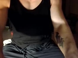 Screen Grab from zuzzl18