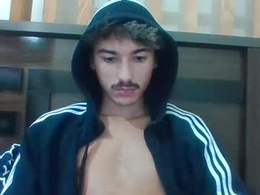 Screen Grab from zyonboy_