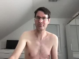 Screen Grab from zzz123_cam